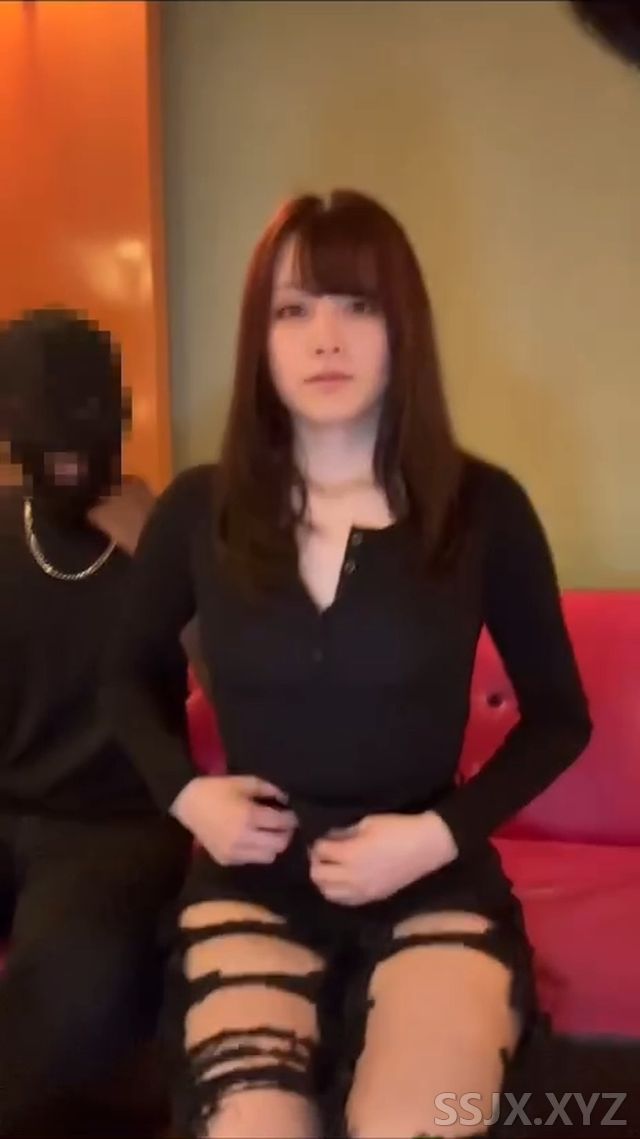 [1V/136M]Yukiya1201 - BBC硬核媚黑 NTR美女骚姐姐付费作品 肉搏黑人 废物绿帽小鸡巴老公在一旁狂撸 2